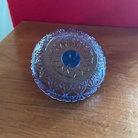 Vintage Fenton Blue Glass Ring Dish-70’s/early 80’s- Fenton logo on bottom - Picture 2 of 4